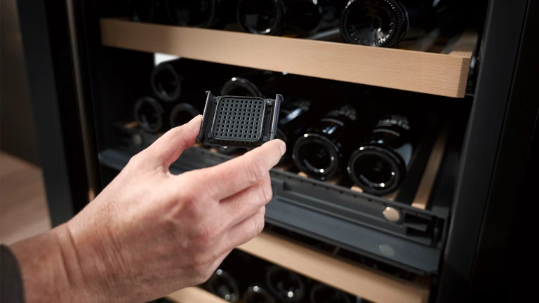 Liebherr Vinidor Freestanding 155 Bottles Wine Cooler | WPSD5252 -Home Appliances WPSD5252 4